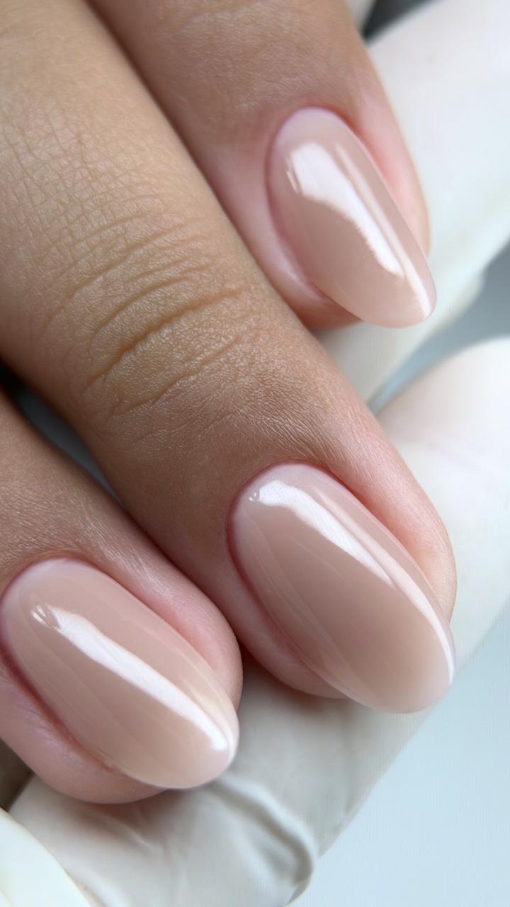 Nail work by Keny Rohr